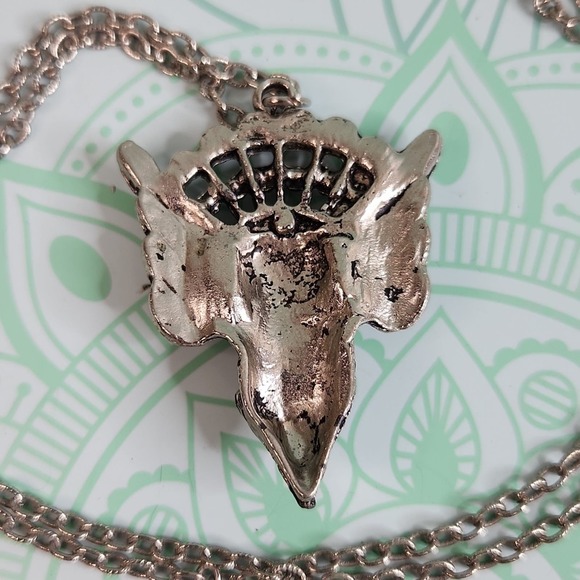 Southwestern Style Bird Pendant Silver-tone - Picture 3 of 4